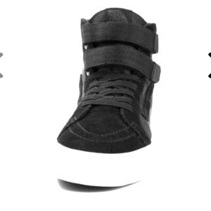 NIB Hightop Velcro Strap Old Skoolz